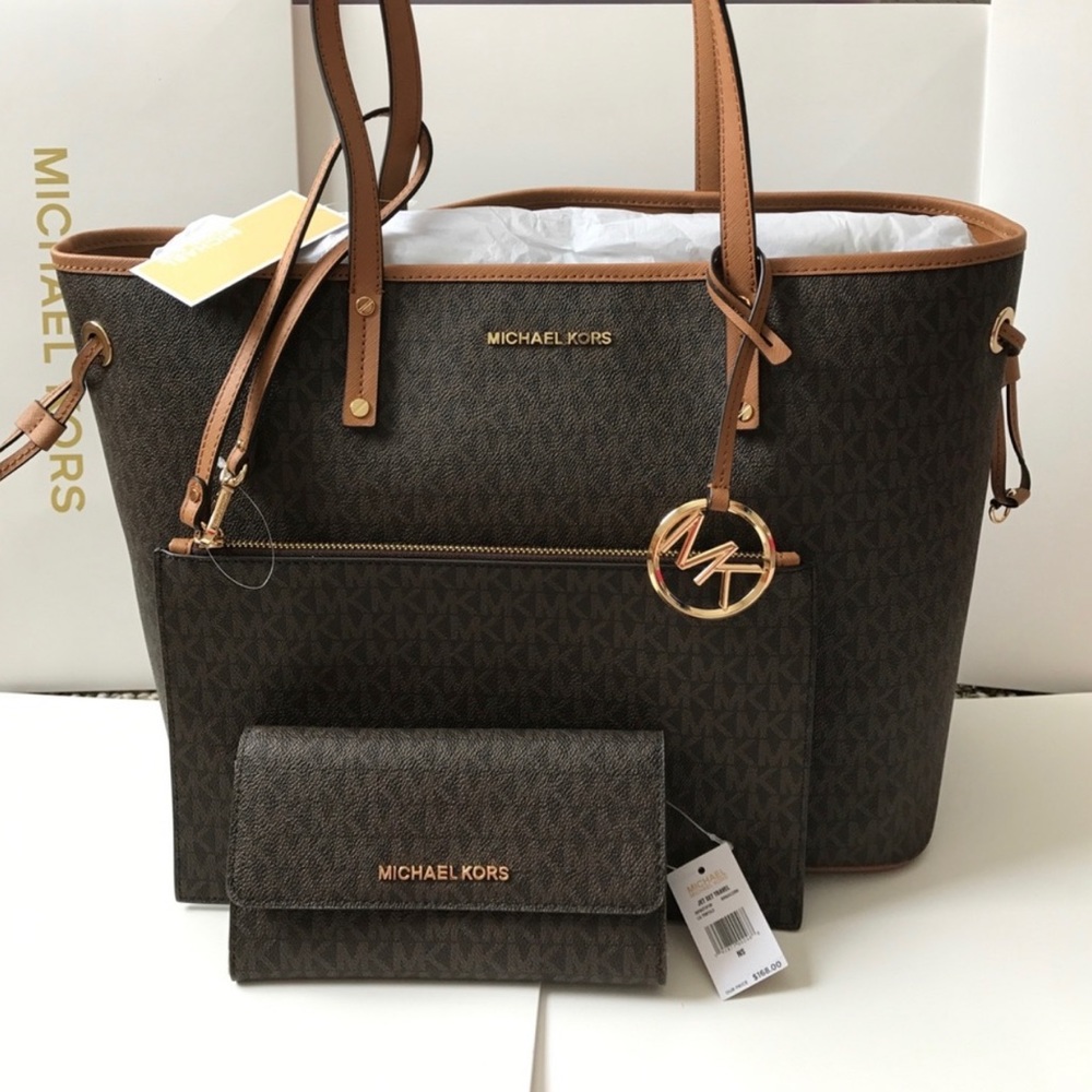 🆕 MK Draw String Large purse set/full size wallet